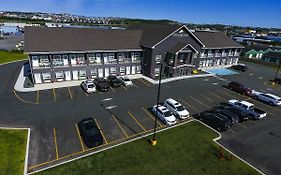 Crossroads Inn And Suites